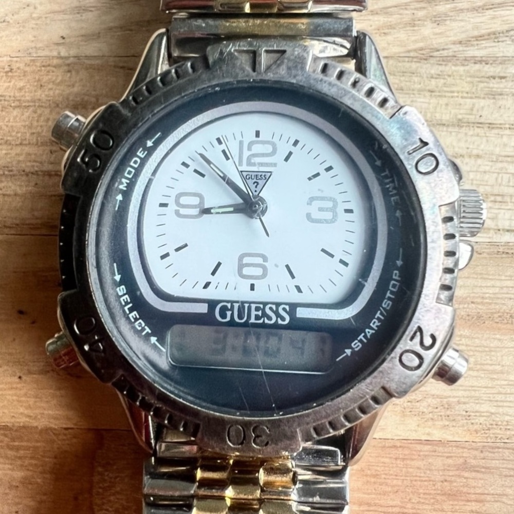 Vintage Guess Mens analog-digital sport watch NEW BATTERY